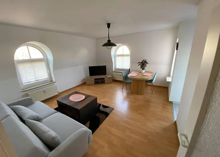 Schoene 2-raumwohnung In *